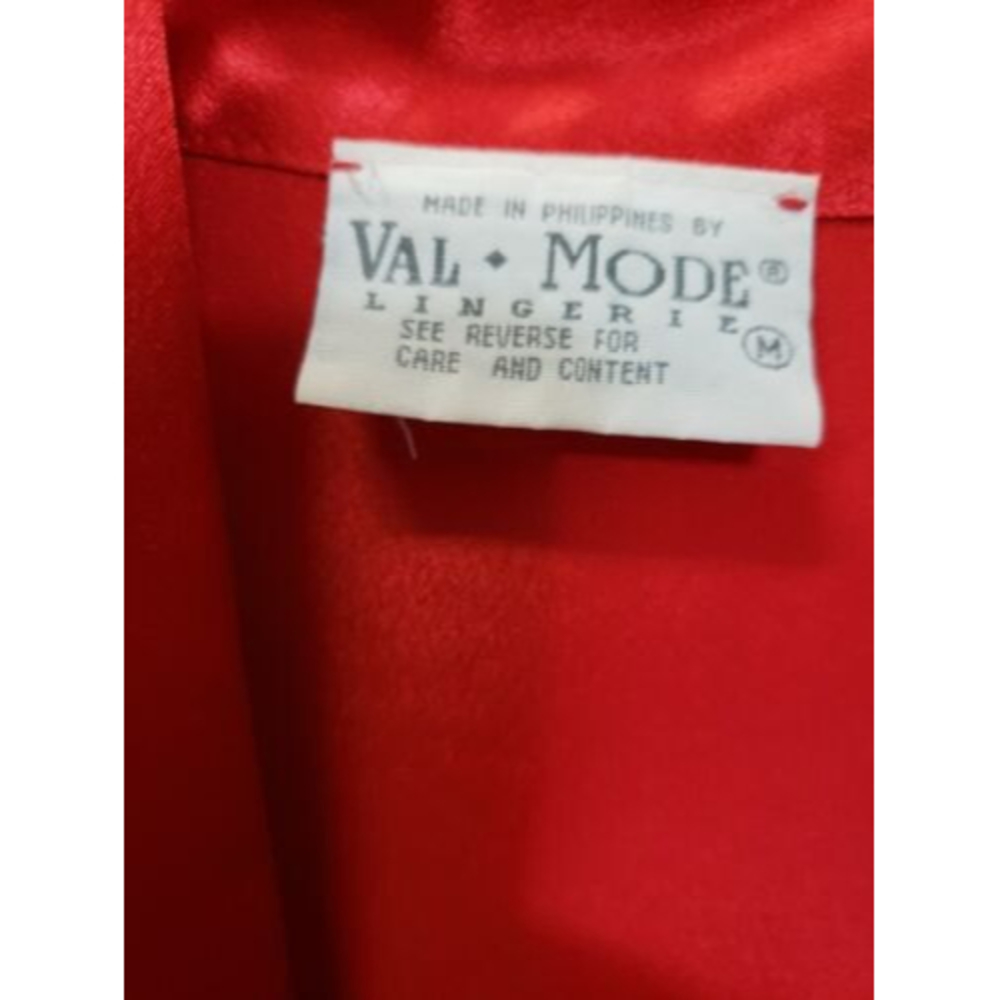 Val Mode Lingerie long night gown robe red size M 100% polyester 1 pocket - Picture 2 of 8